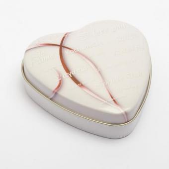Etui in Herzform 